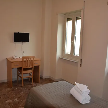 Madre Chiara Domus Affittacamere Roma