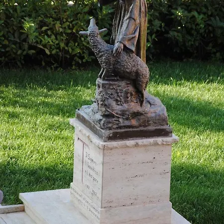 Affittacamere Madre Chiara Domus